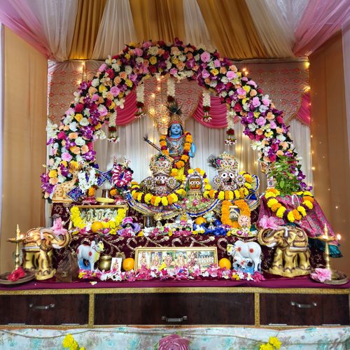 Morning darshan at the temple